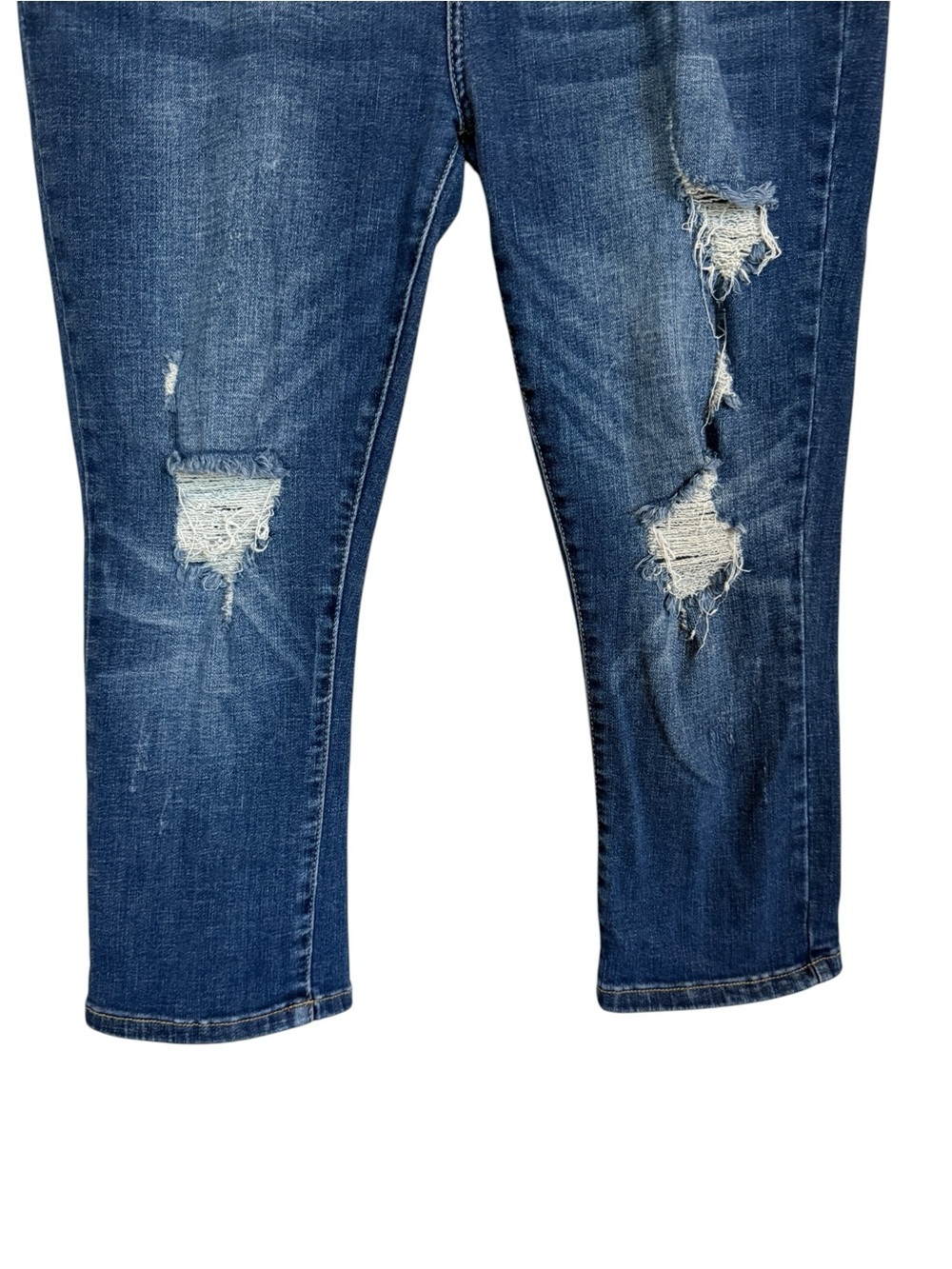 Judy Blue Capri Fit Distressed Stretch Denim Capri Jeans Women’s Size 11/30 - Picture 3 of 13